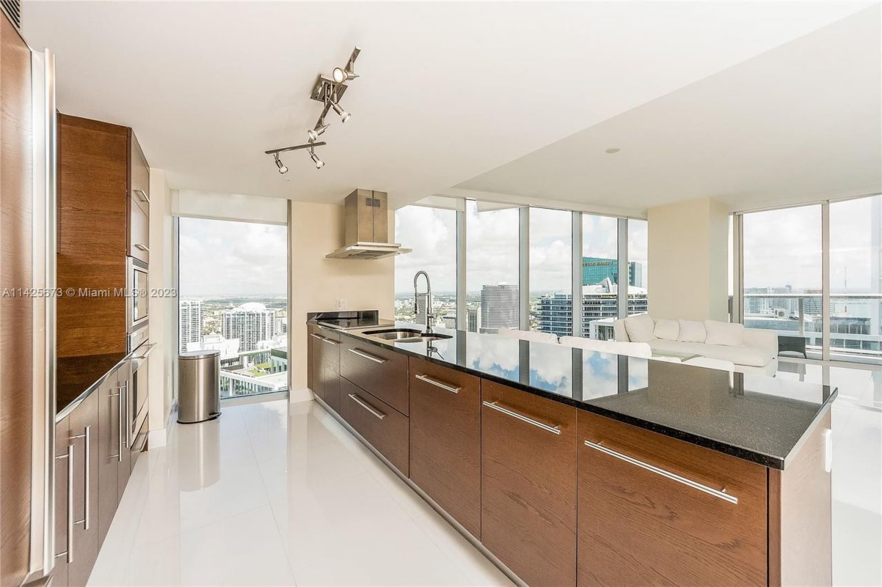 Penthouse in Miami, USA, 110 m² - picture 5