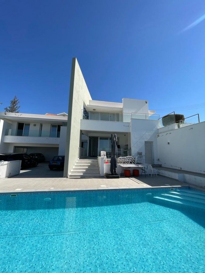 Villa en Limasol, Chipre, 330 m² - imagen 1