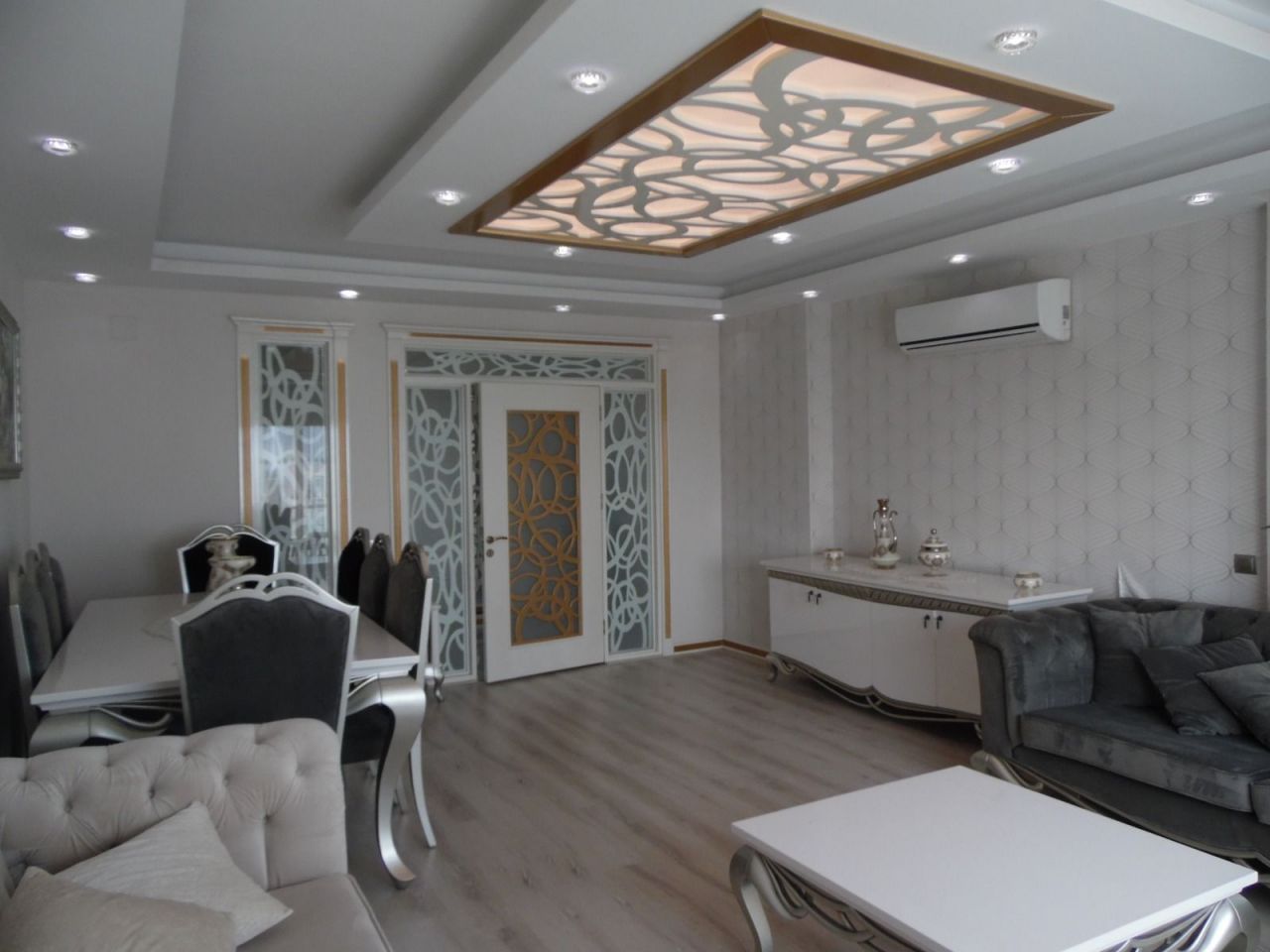 Wohnung in Mersin, Türkei, 220 m² - Foto 1