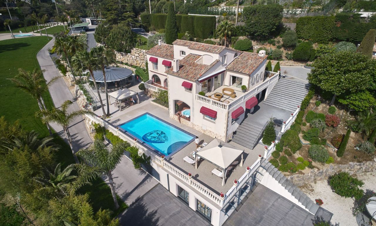 Villa en Cannes, Francia, 600 m² - imagen 1