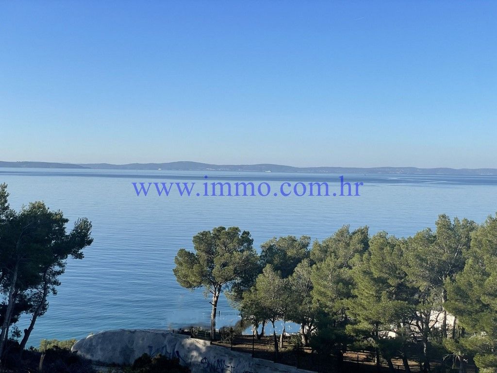 Maison à Split, Croatie, 956 m² - image 1