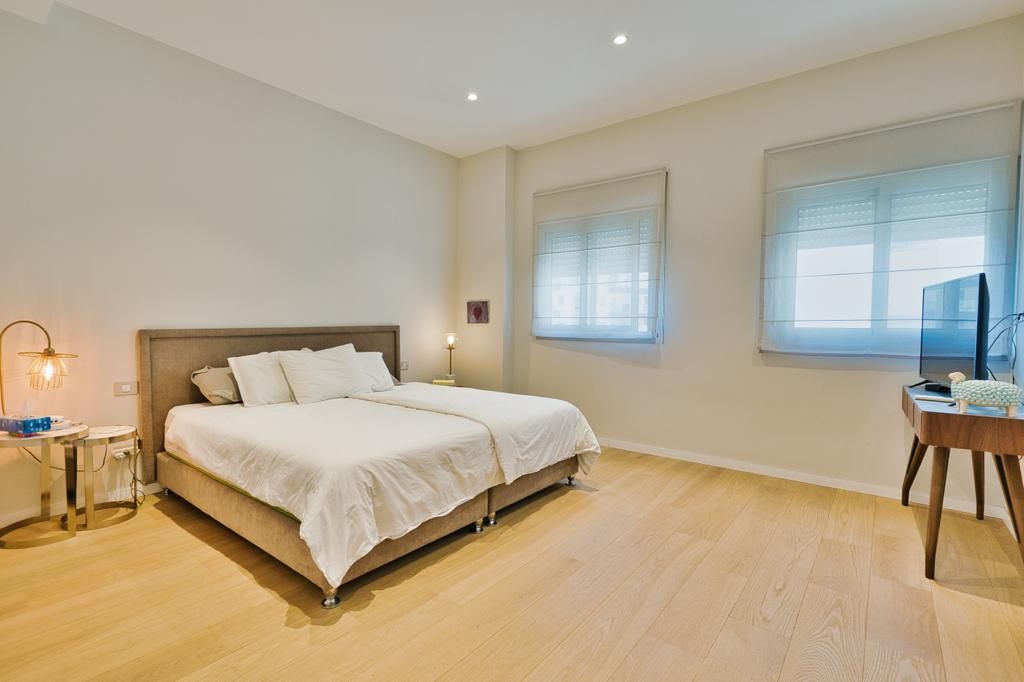 Flat in Tel Aviv, Israel, 150 m² - picture 5