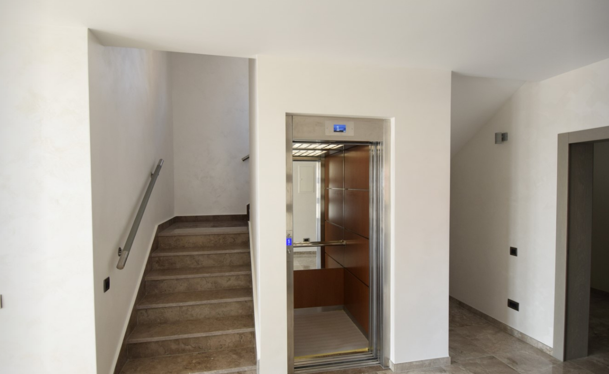 Villa a Becici, Montenegro, 400 m² - foto 11