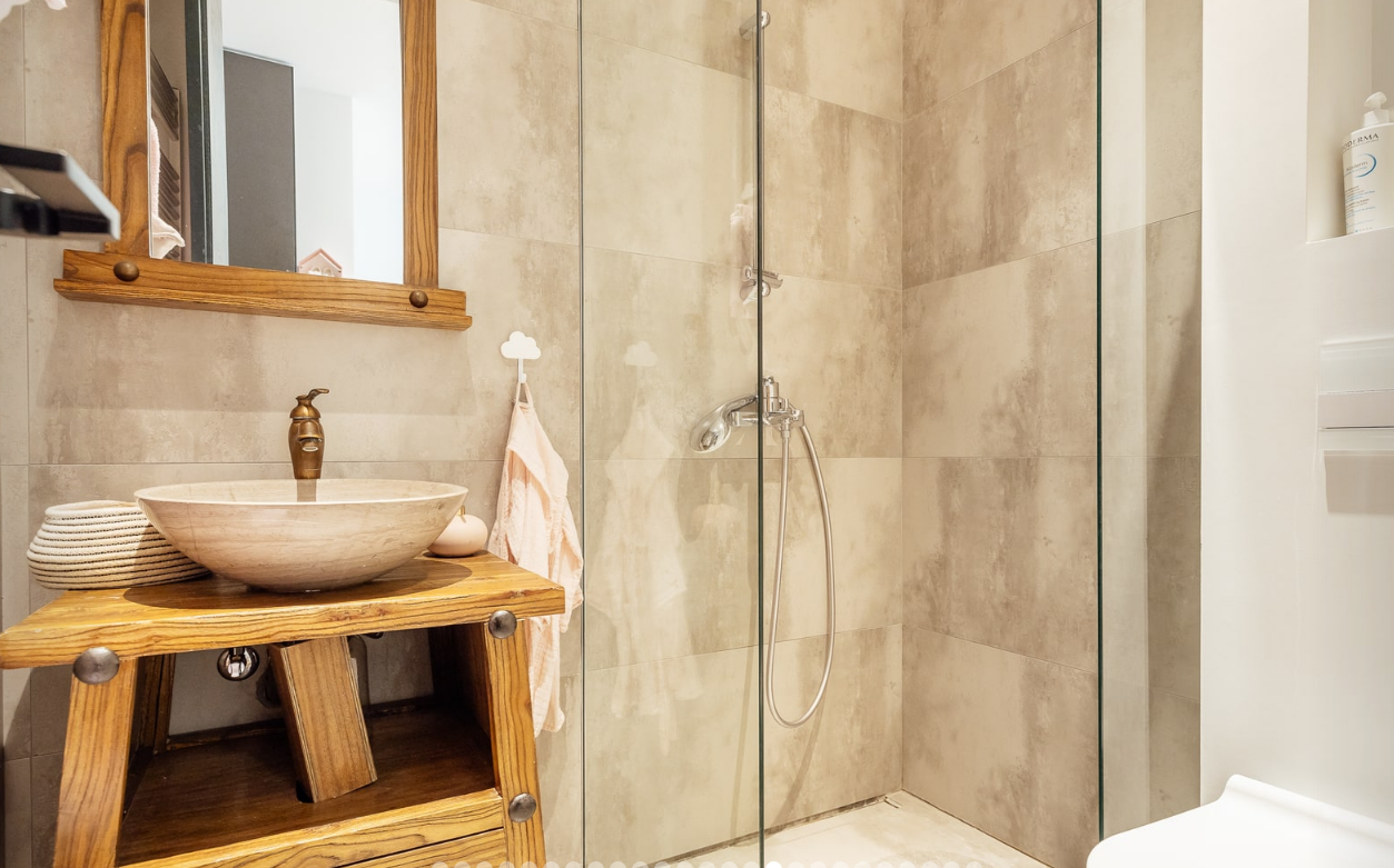 Villa in Kotor, Montenegro, 549 m² - picture 13