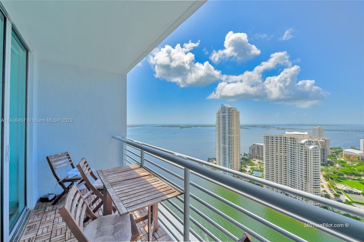 Flat in Miami, USA, 110 m² - picture 3