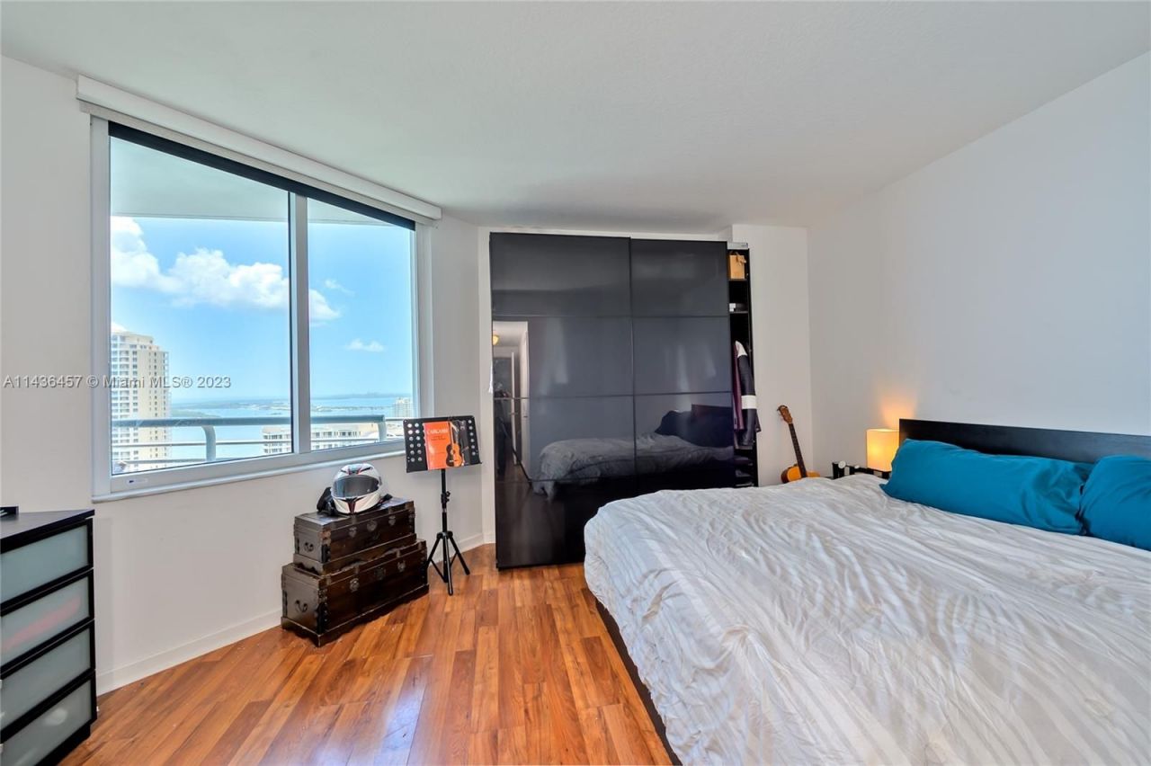 Flat in Miami, USA, 110 m² - picture 8