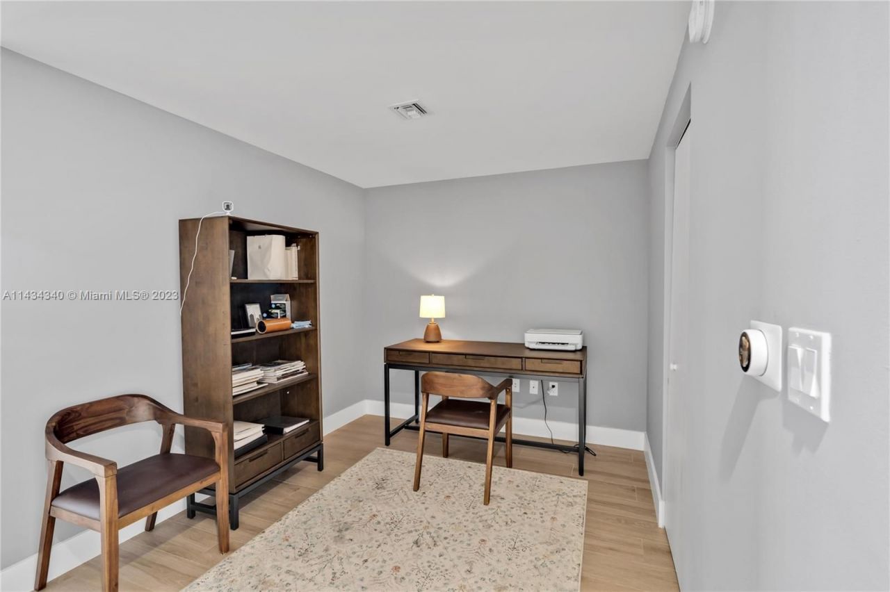 Flat in Miami, USA, 110 m² - picture 7