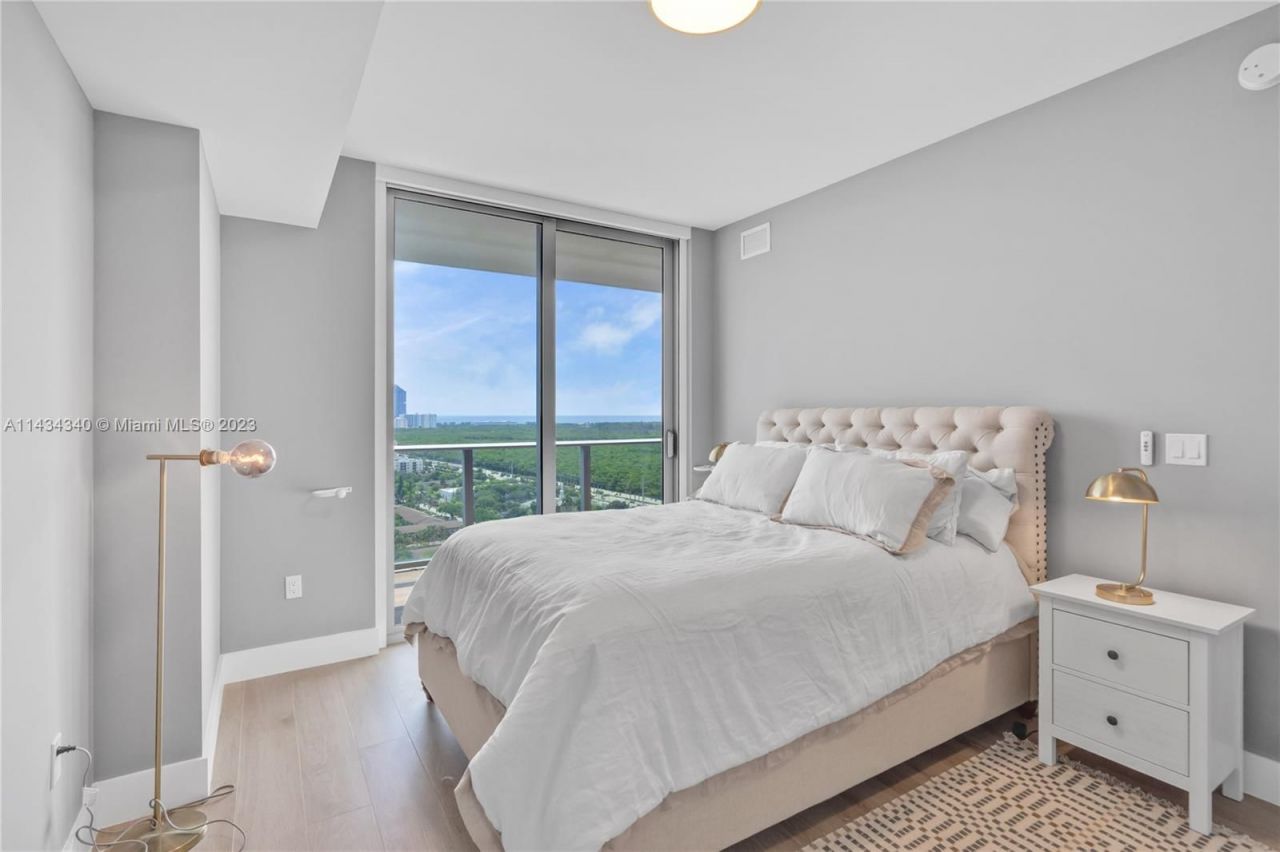 Flat in Miami, USA, 110 m² - picture 4