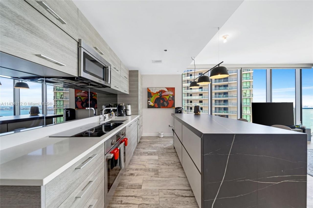 Flat in Miami, USA, 80 m² - picture 3