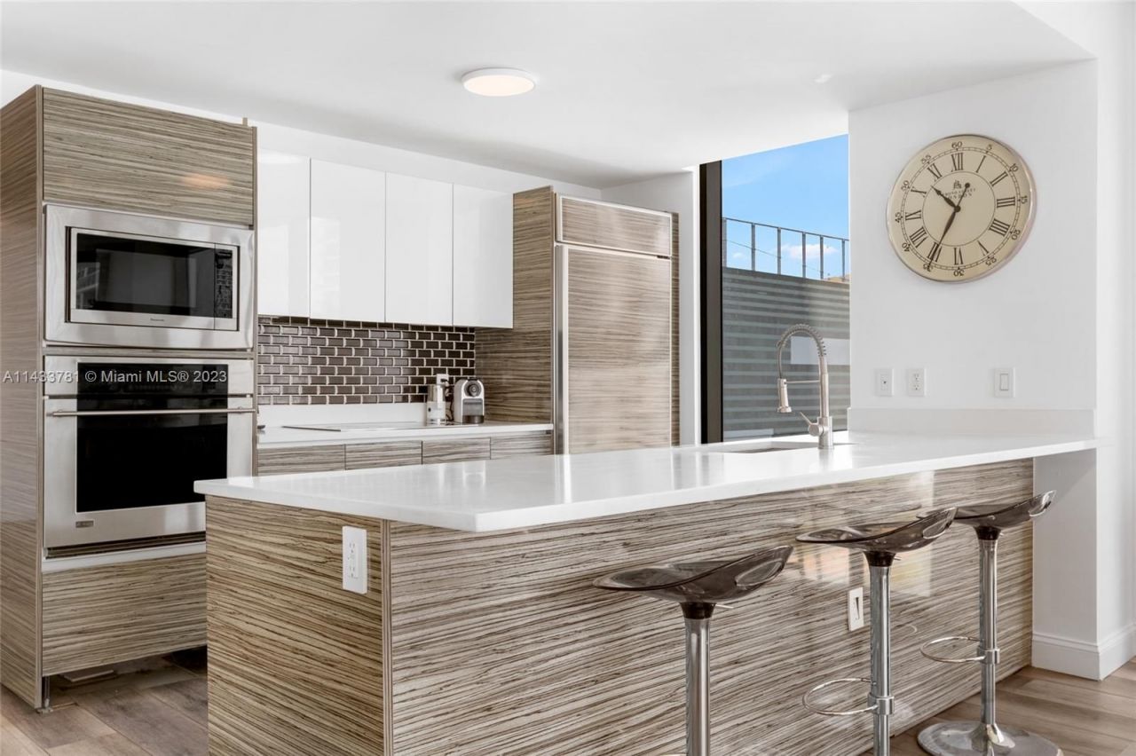 Flat in Miami, USA, 120 m² - picture 6