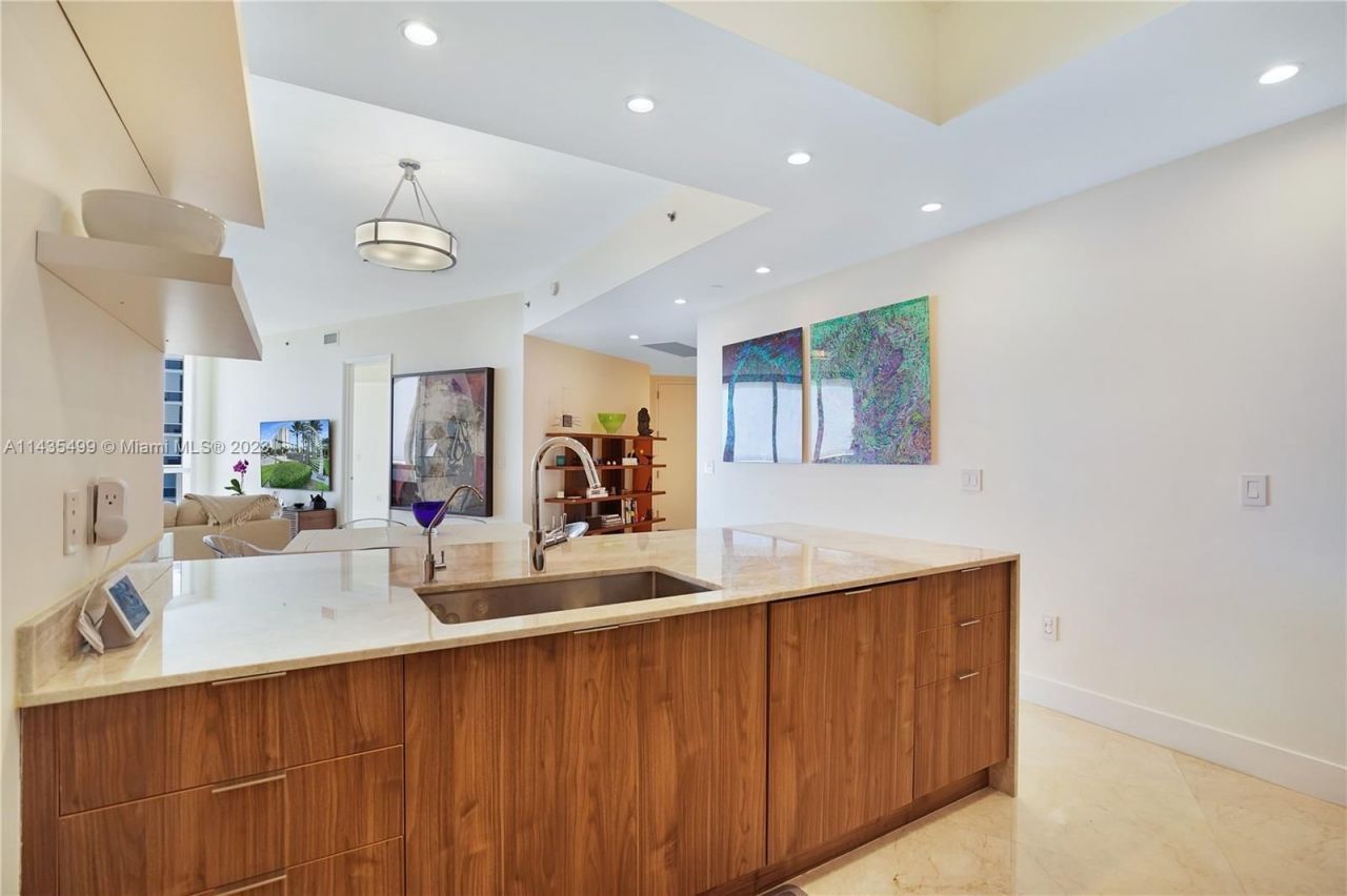 Appartement à Miami, États-Unis, 200 m² - image 3