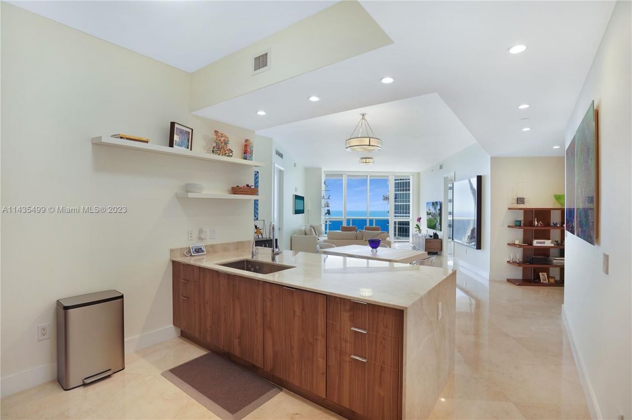 Appartement à Miami, États-Unis, 200 m² - image 4