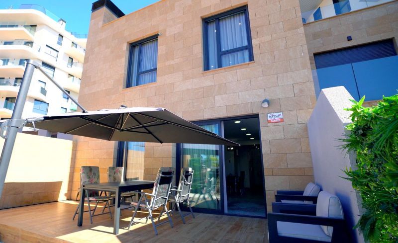 Stadthaus in Villajoyosa, Spanien, 95 m² - Foto 1