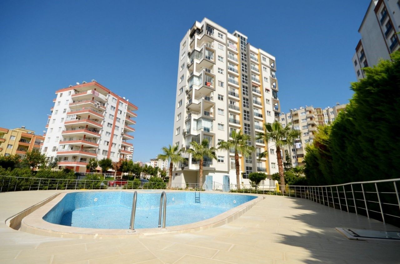 Piso en Mersin, Turquia, 190 m² - imagen 1