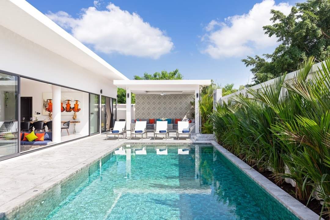 Villa en Nai Harn, Tailandia, 200 m² - imagen 1