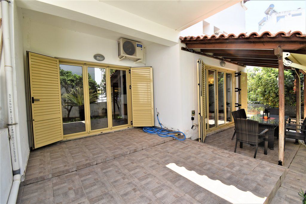 Casa adosada en Loutraki, Grecia, 224 m² - imagen 13