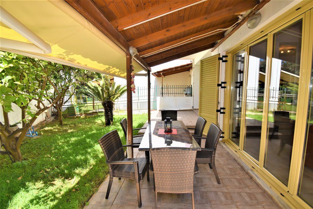 Casa adosada en Loutraki, Grecia, 224 m² - imagen 14