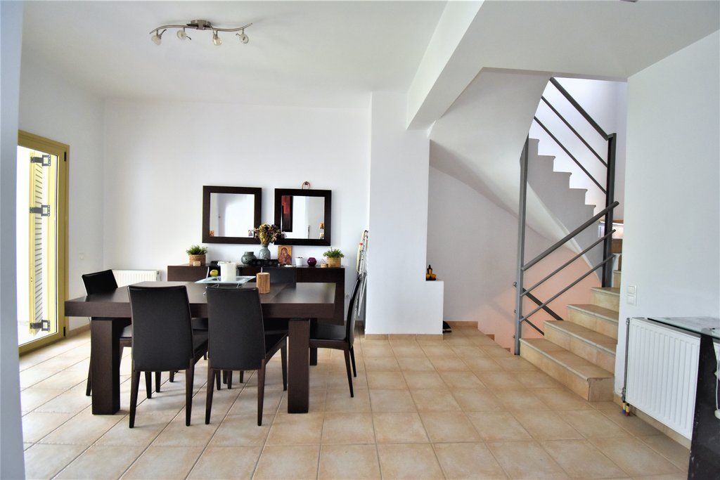 Casa adosada en Loutraki, Grecia, 224 m² - imagen 5