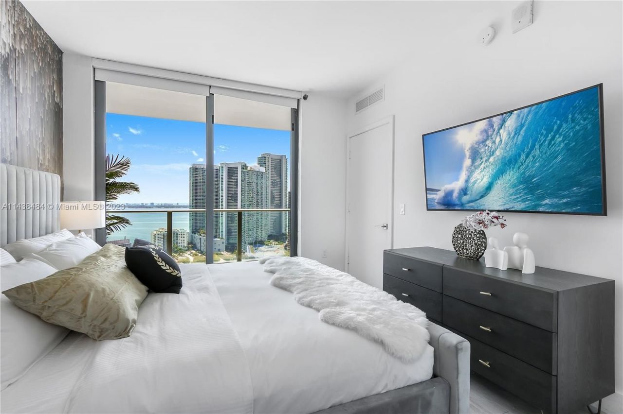 Flat in Miami, USA, 70 m² - picture 8