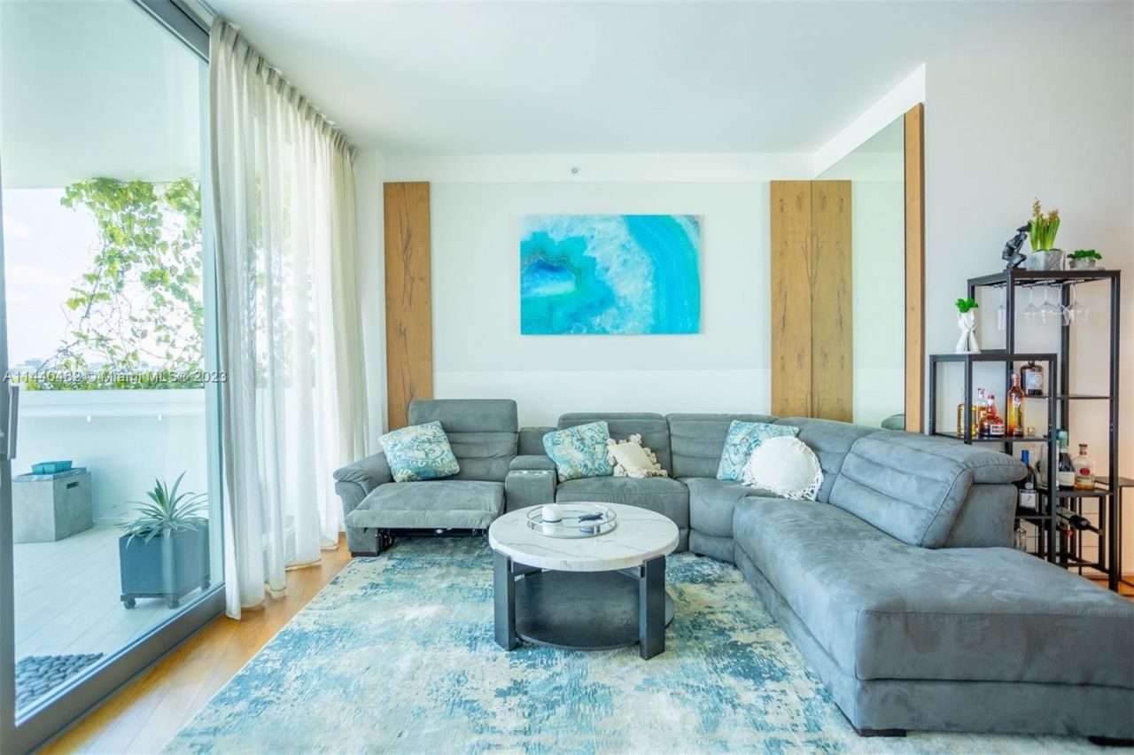 Flat in Miami, USA, 120 m² - picture 5