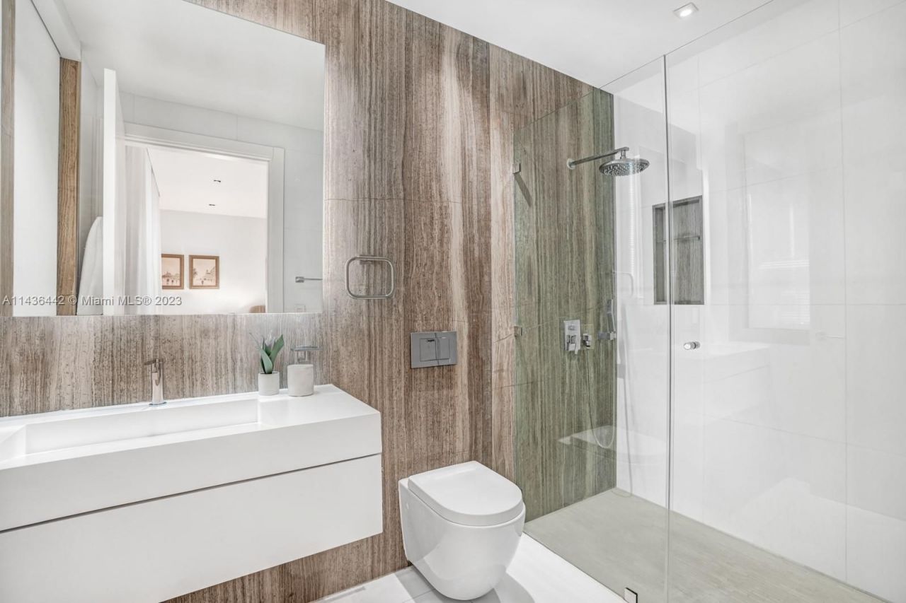 Townhouse in Miami, USA, 2 015 m² - picture 14