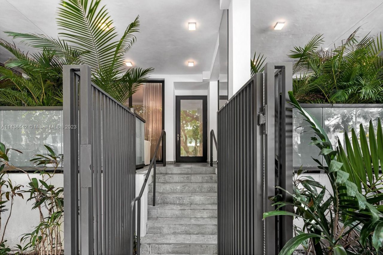 Townhouse in Miami, USA, 2 015 m² - picture 15