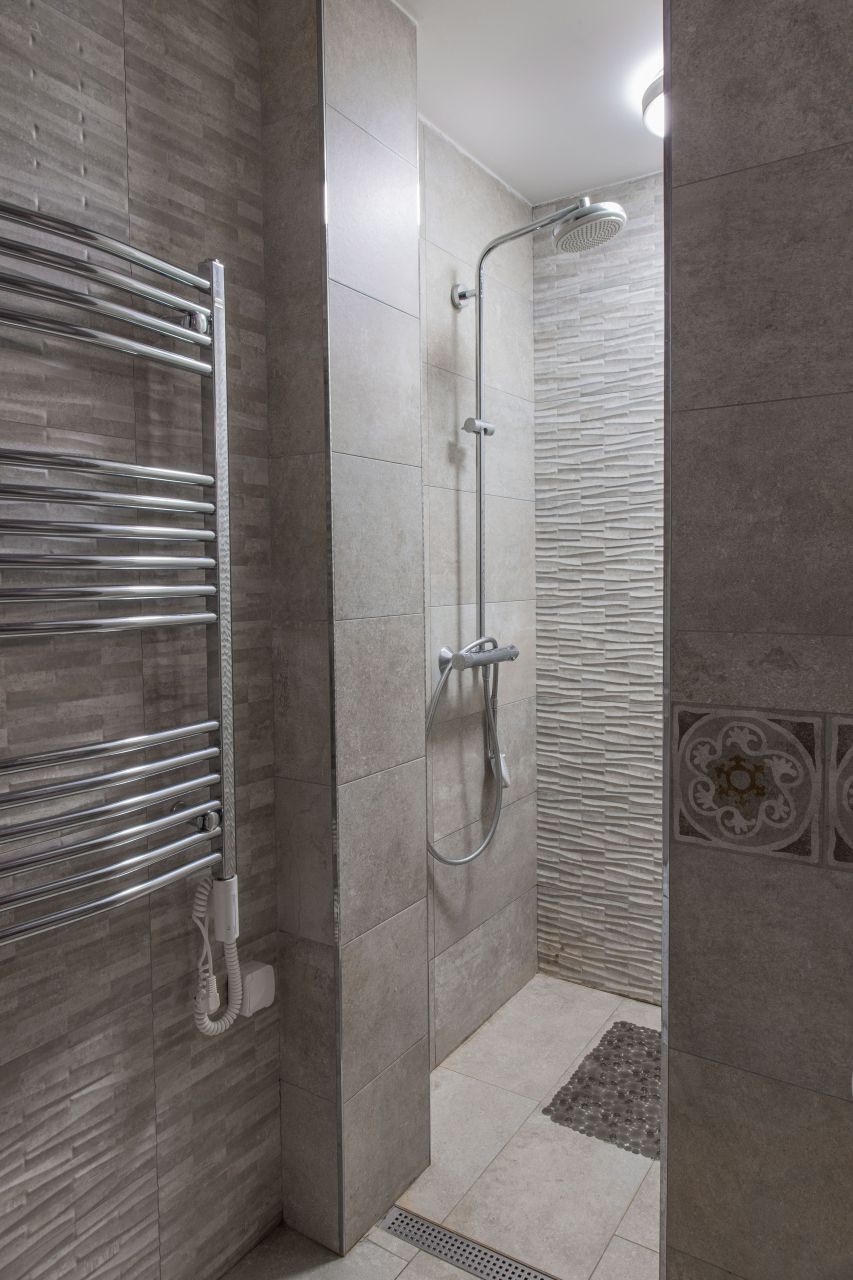 Haus in Bar, Montenegro, 180 m² - Foto 4