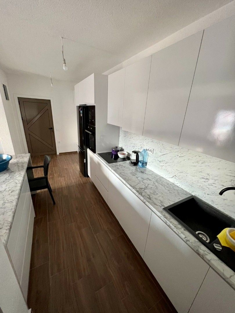 Piso en Dobra Voda, Montenegro, 70 m² - imagen 3