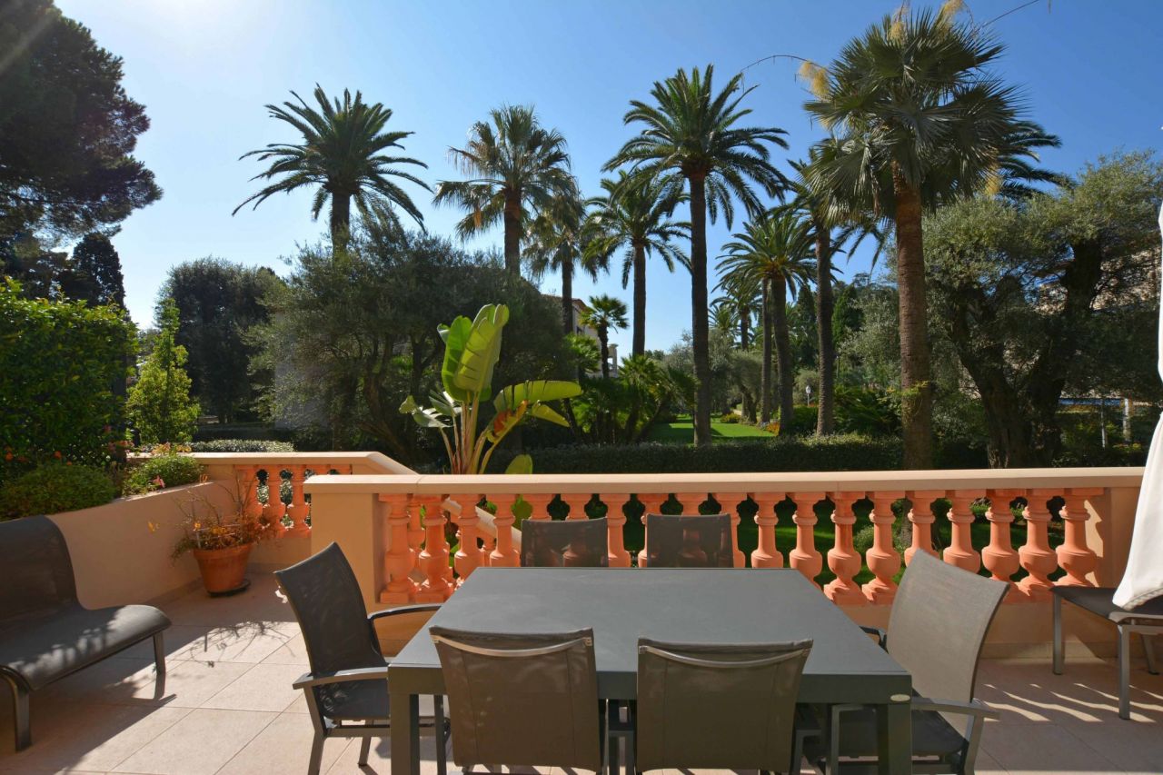 Apartamento en Antibes, Francia, 110 m² - imagen 1