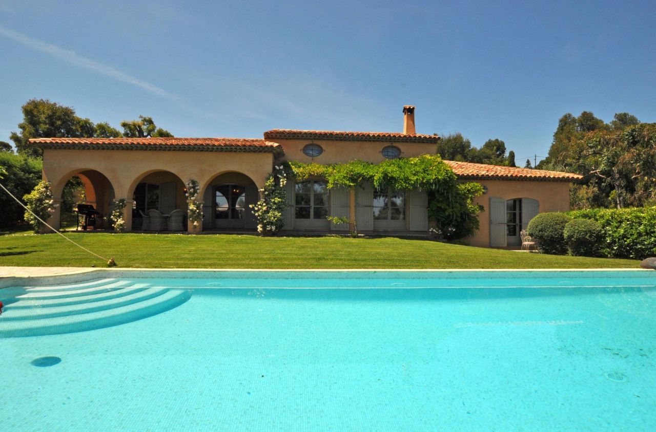 Villa in Cannes, Frankreich, 250 m² - Foto 1