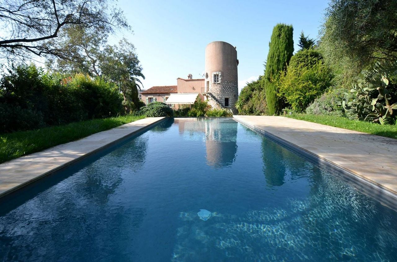 Villa in Antibes, Frankreich, 250 m² - Foto 1