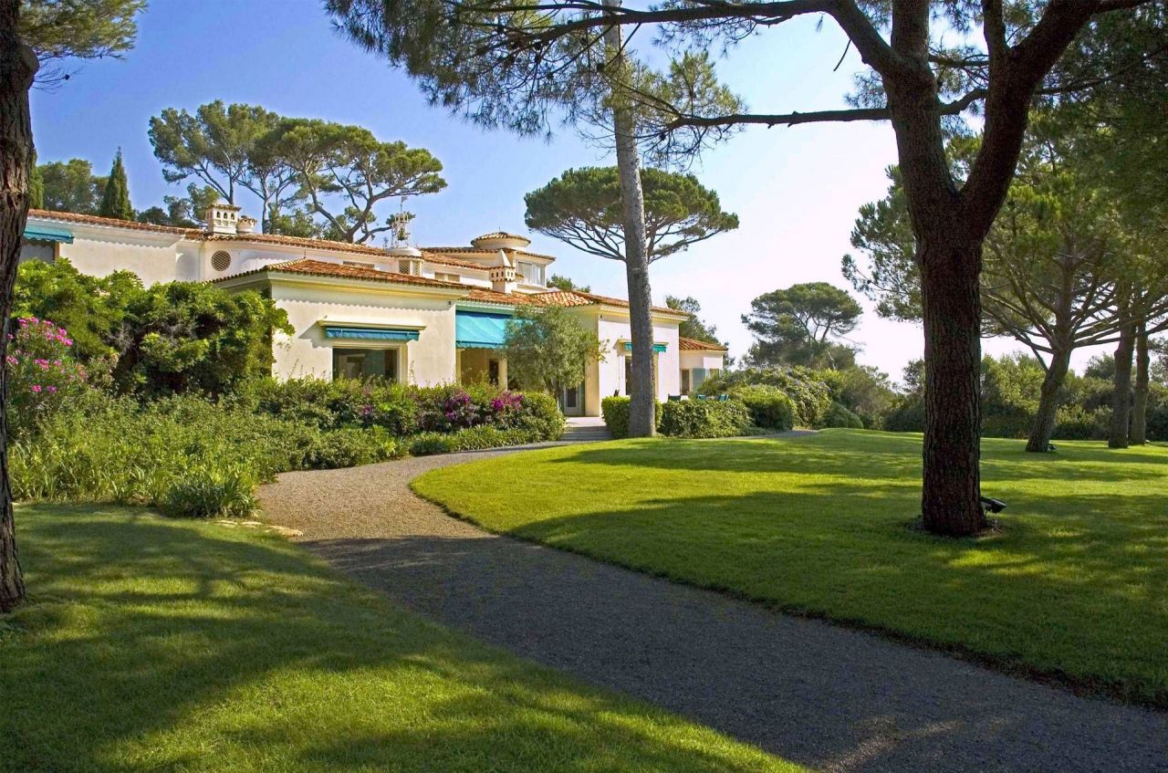 Villa en Antibes, Francia, 450 m² - imagen 1