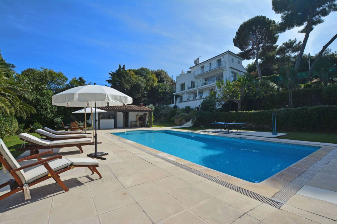 Villa in Antibes, Frankreich, 350 m² - Foto 1