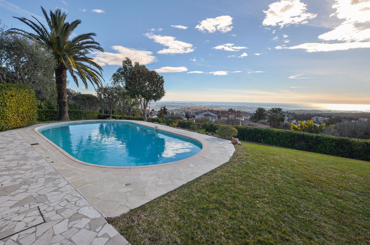 Villa en Saint-Paul-de-Vence, Francia, 220 m² - imagen 1