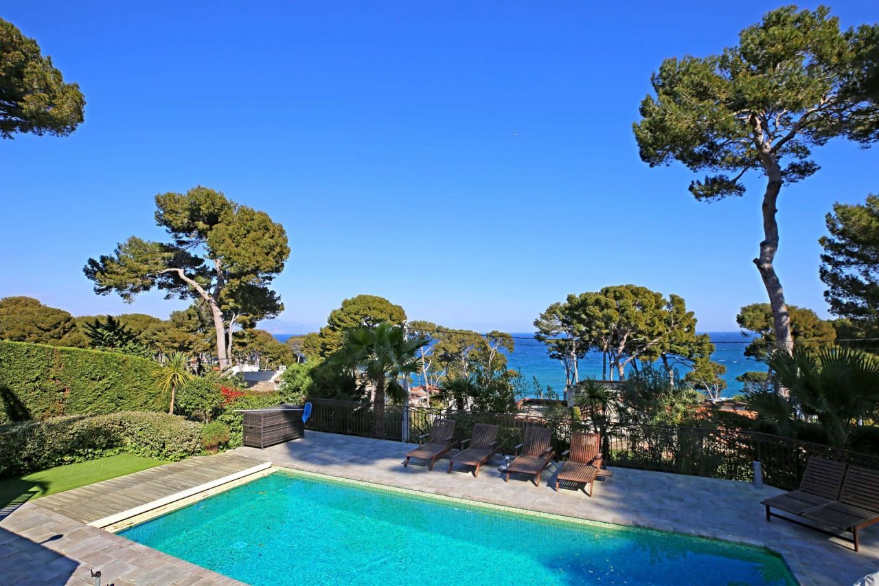 Villa en Antibes, Francia, 160 m² - imagen 1