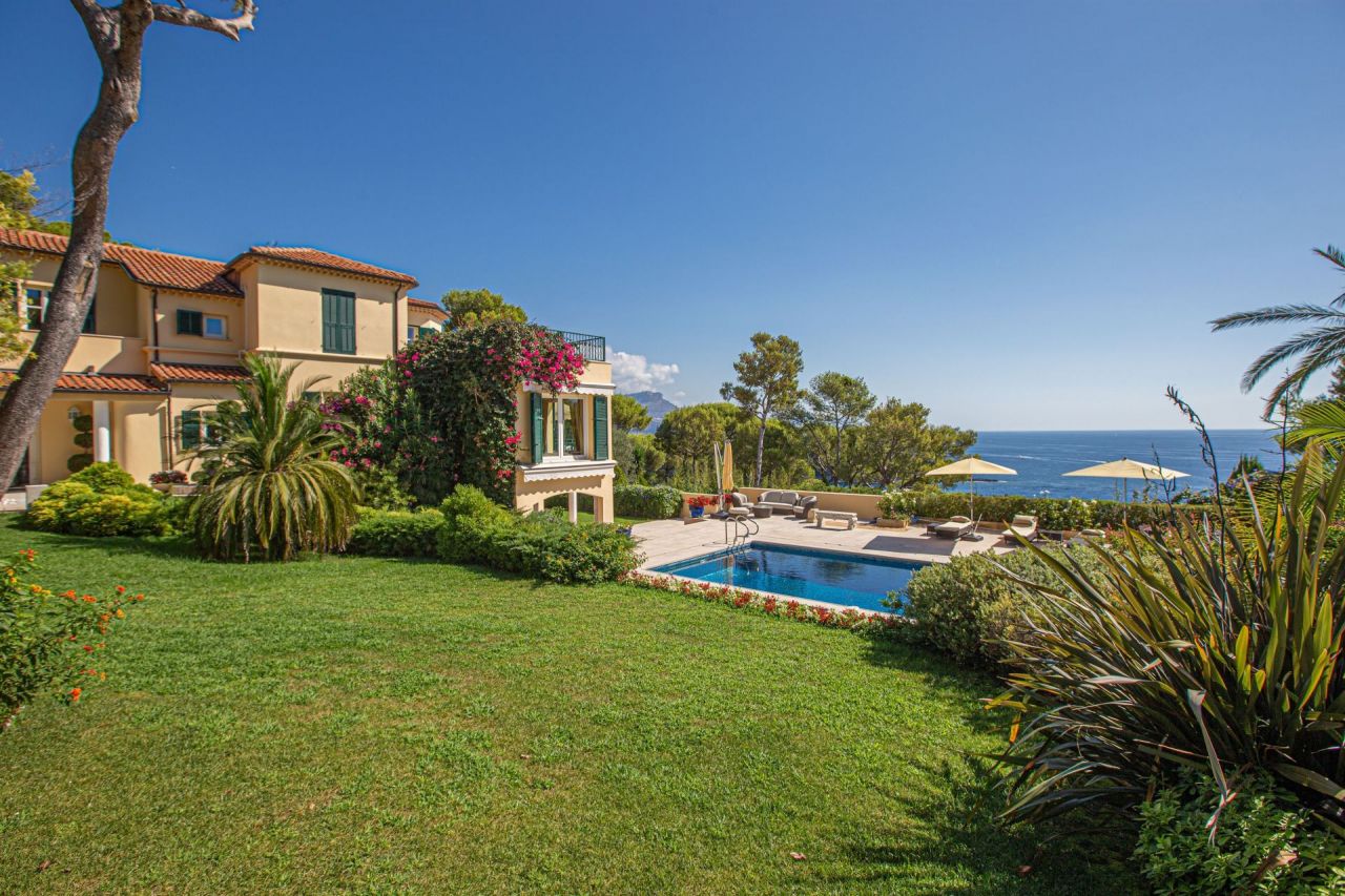 Villa in Cap-Ferrat, Frankreich, 400 m² - Foto 1