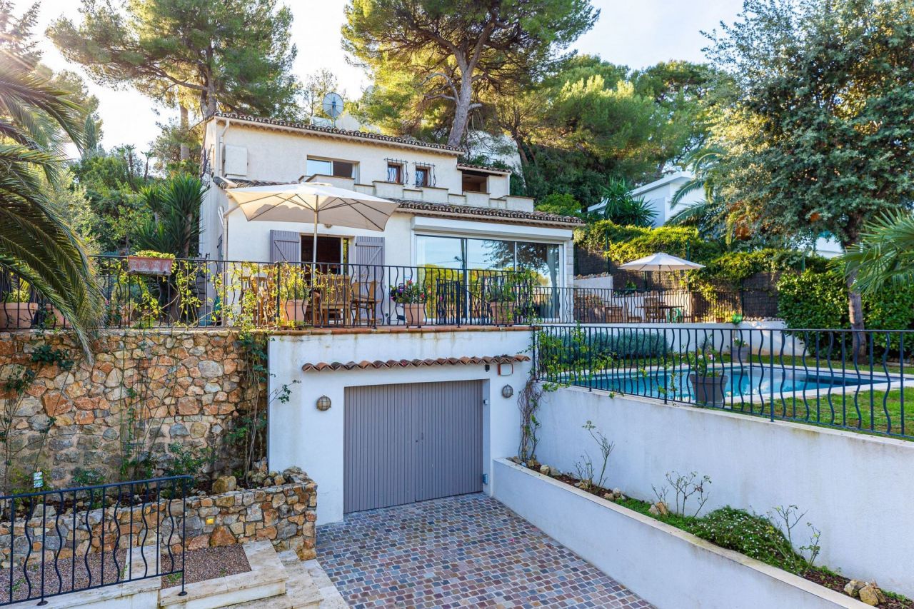 Villa en Antibes, Francia, 160 m² - imagen 1