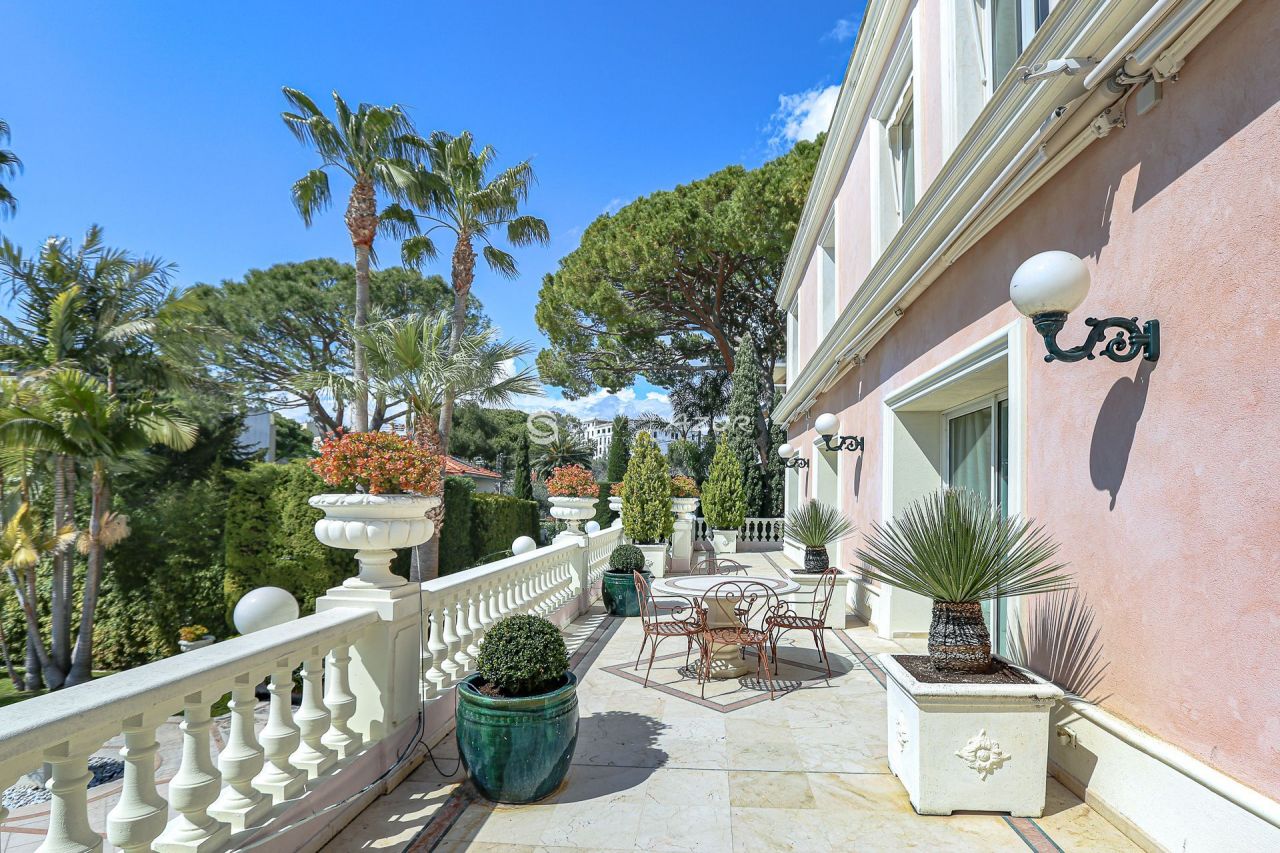 Villa a Antibes, Francia, 420 m² - foto 5