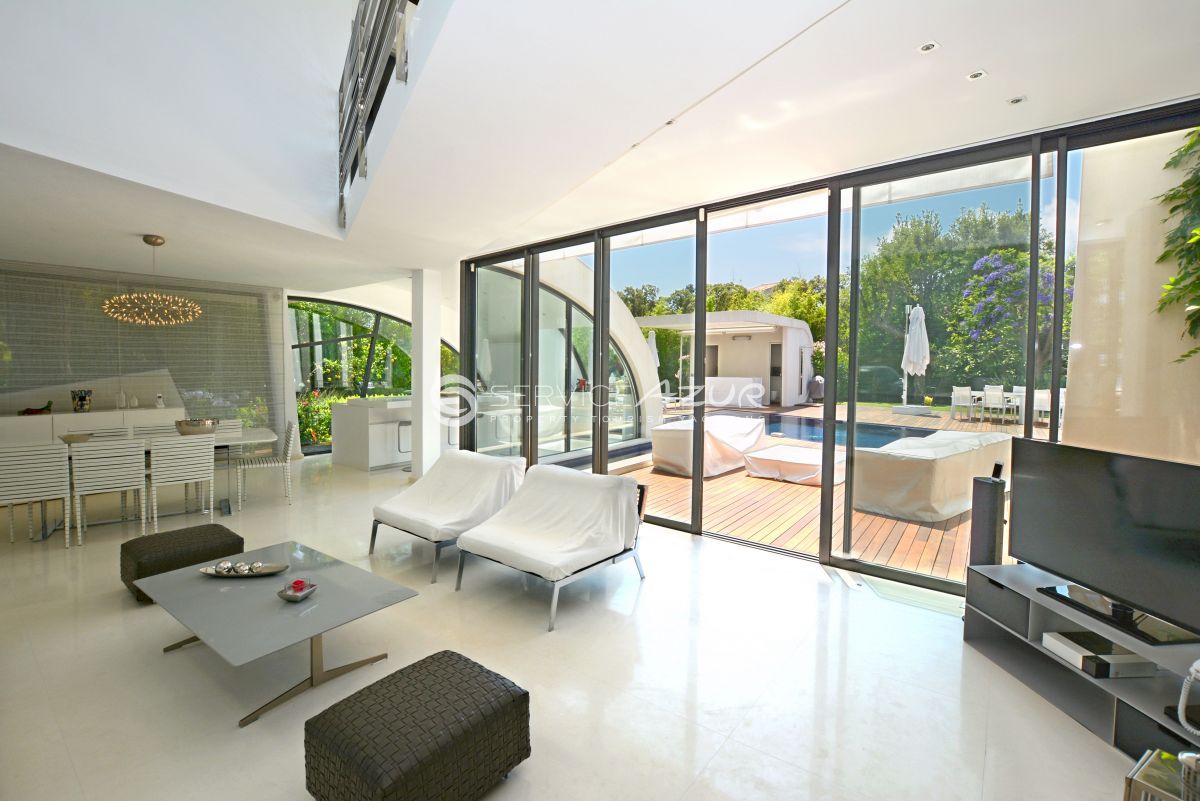 Villa in Saint-Tropez, France, 282 m² - picture 5