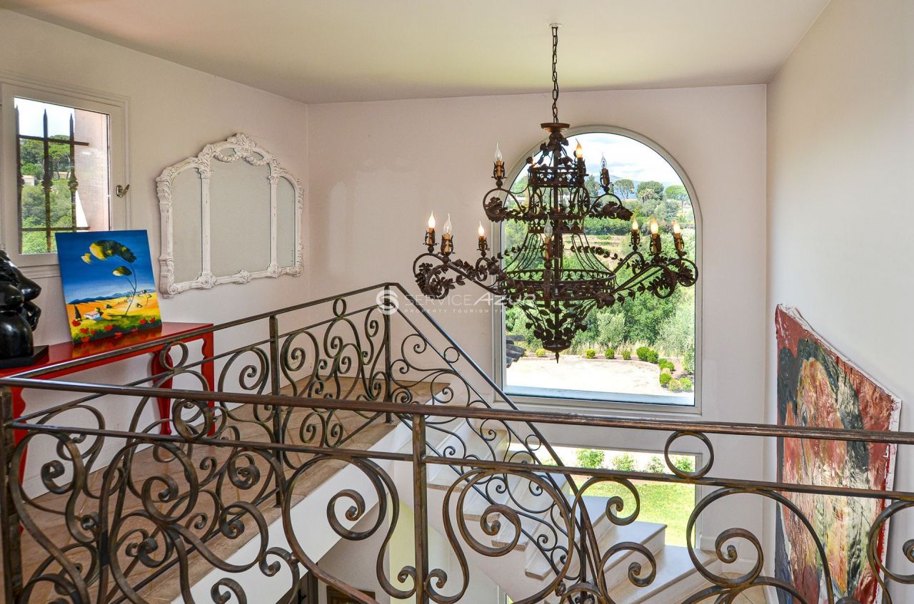 Villa à Biot, France, 300 m² - image 8