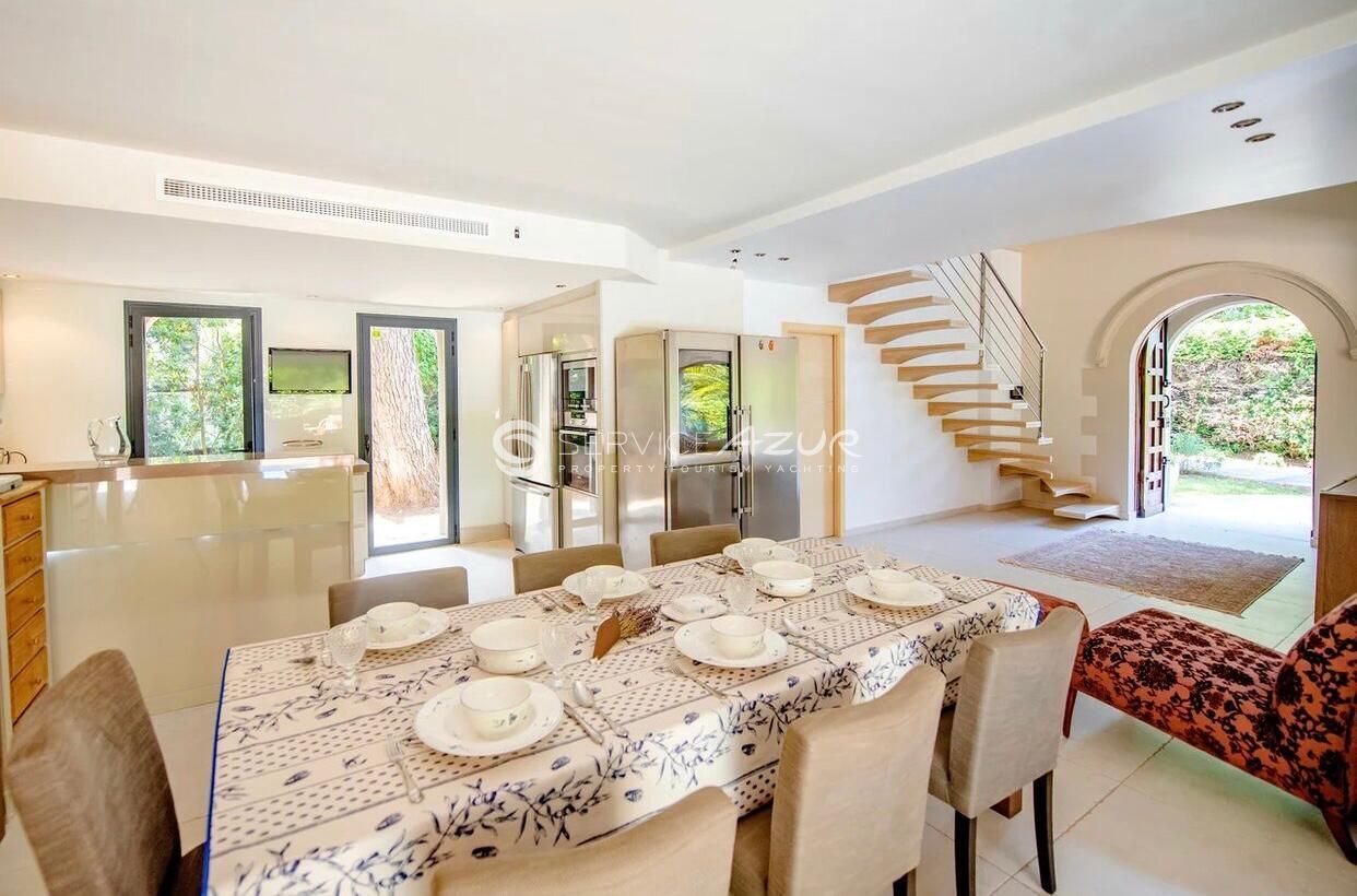 Villa à Antibes, France, 200 m² - image 8