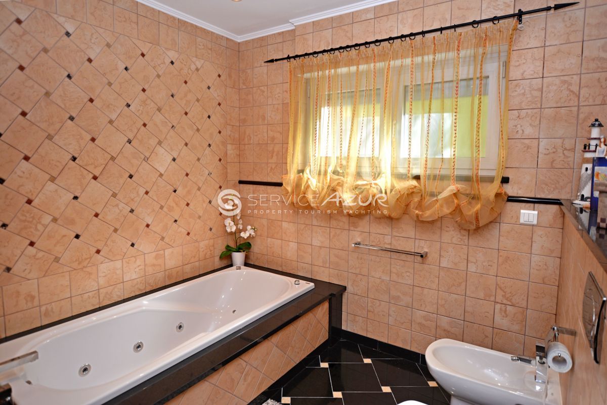 Villa à Cannes, France, 360 m² - image 12