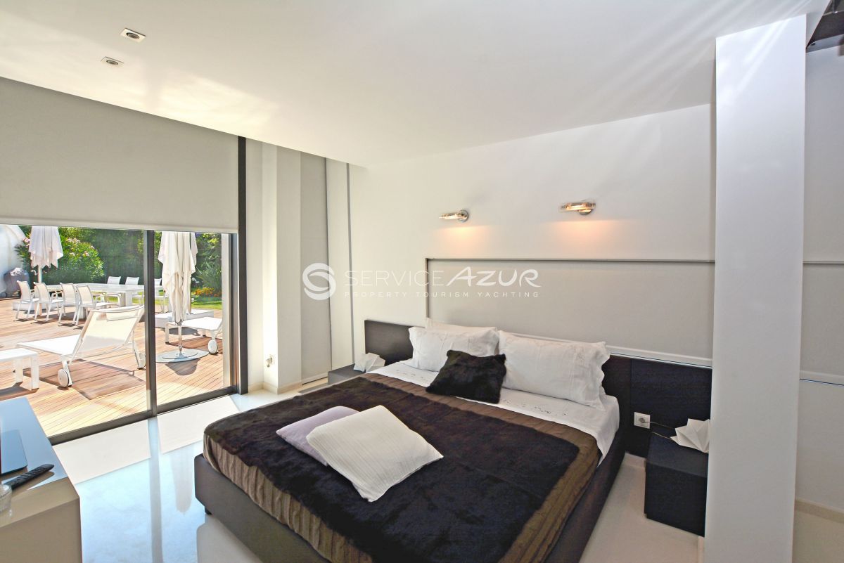 Villa in Saint-Tropez, France, 282 m² - picture 13