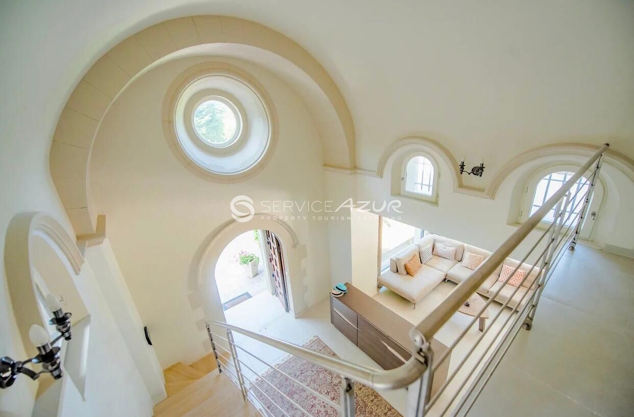 Villa à Antibes, France, 200 m² - image 14