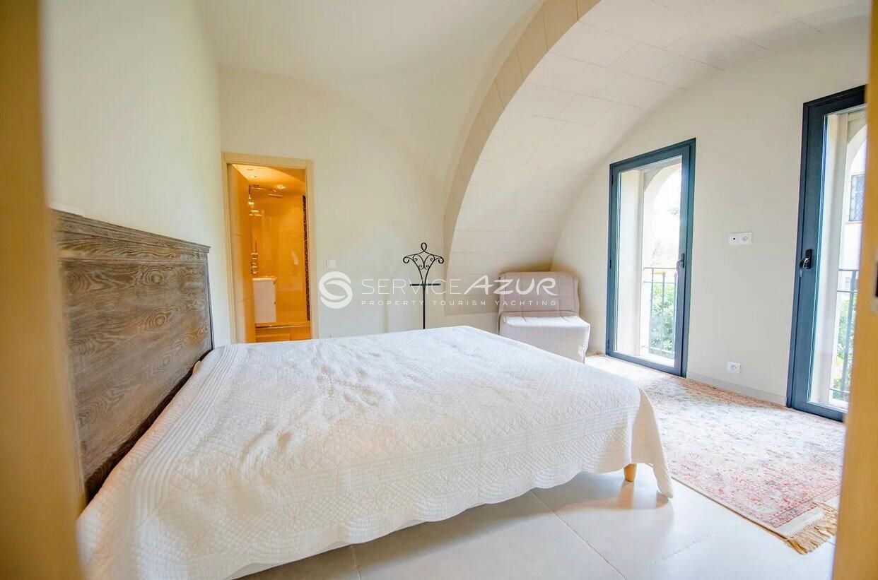 Villa à Antibes, France, 200 m² - image 15