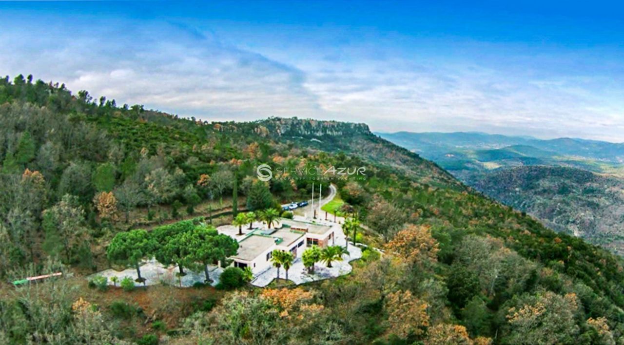 Villa in Saint-Tropez, France, 600 m² - picture 18