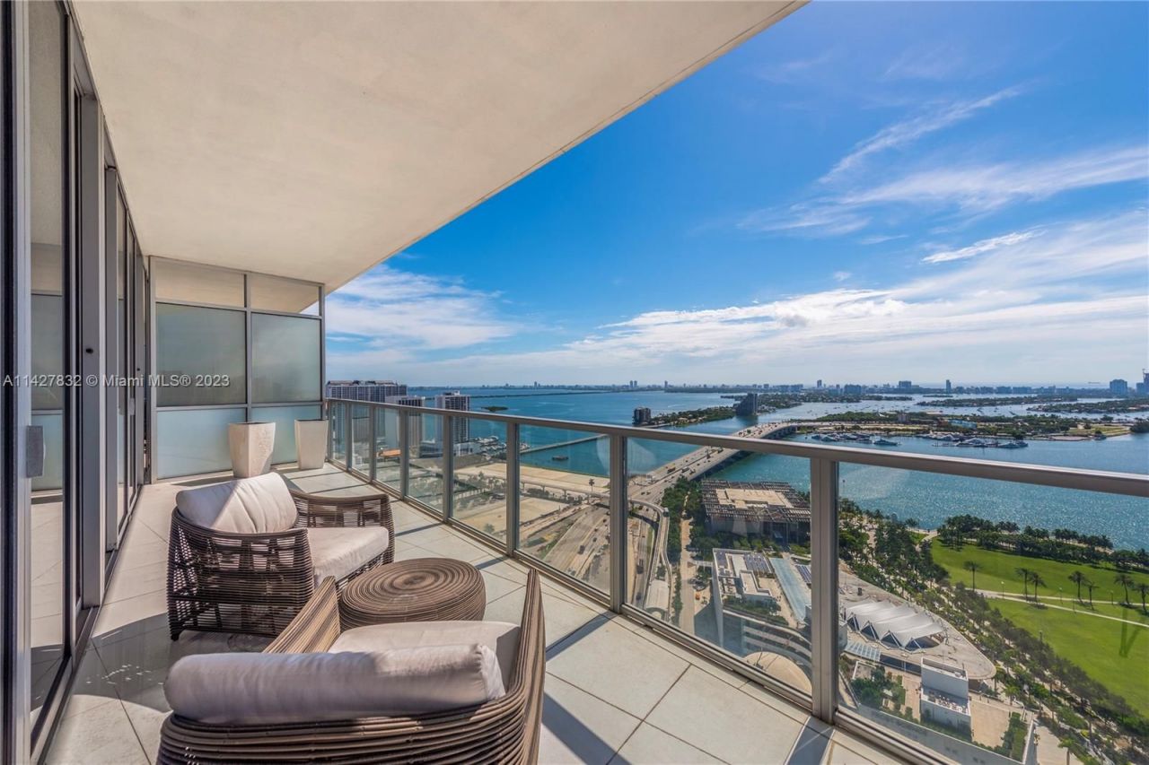 Flat in Miami, USA, 190 m² - picture 3