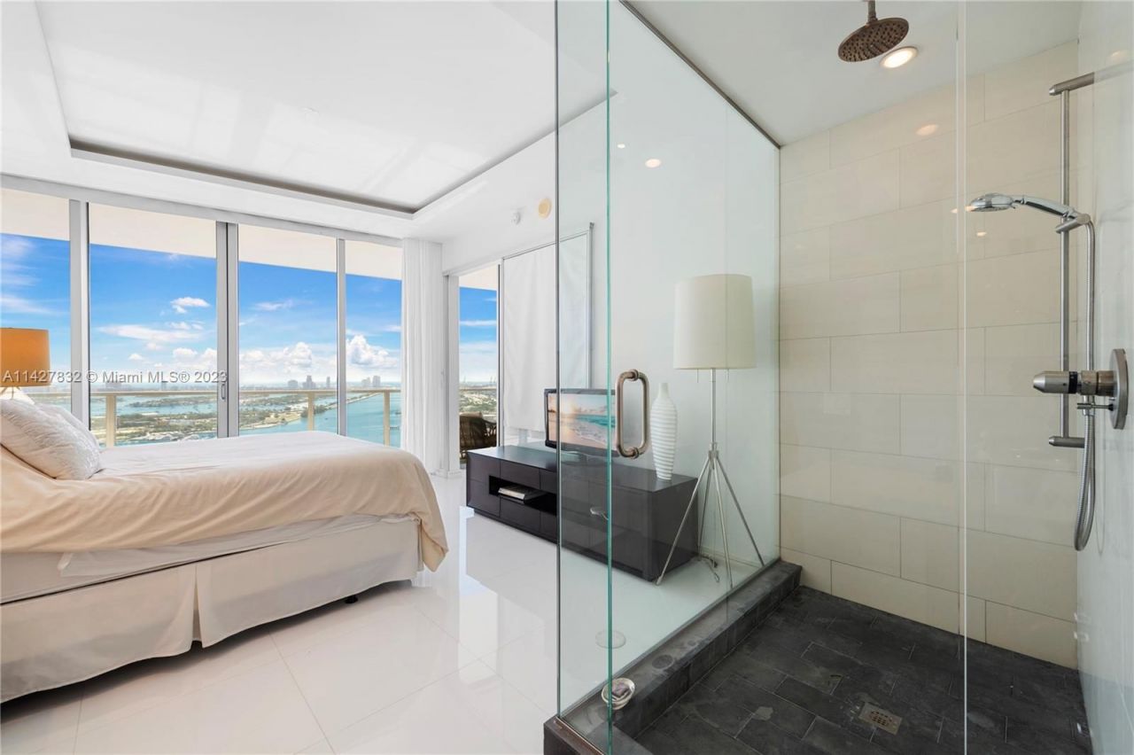 Flat in Miami, USA, 190 m² - picture 16