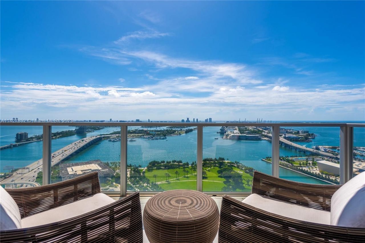 Flat in Miami, USA, 190 m² - picture 17