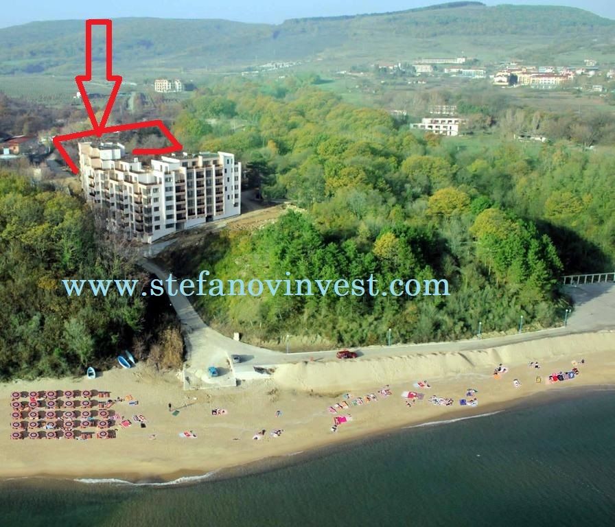 Terrain à Obzor, Bulgarie, 1 872 m² - image 1